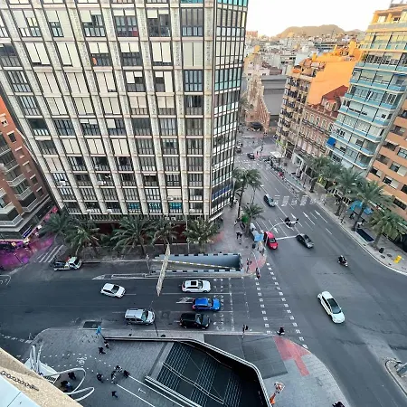 Apartment Amplio En Pleno Corazon De Alicante